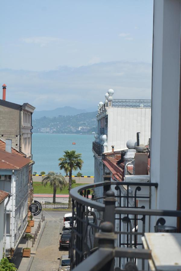 Hotel Port Altus Batumi Exterior photo